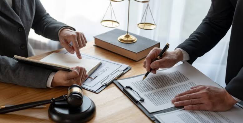 مكتب الخبير تعقيب الجوازات