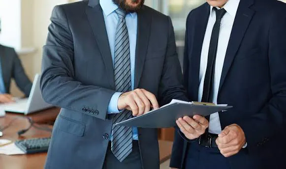 تخليص معاملات التجنيس في الإمارة